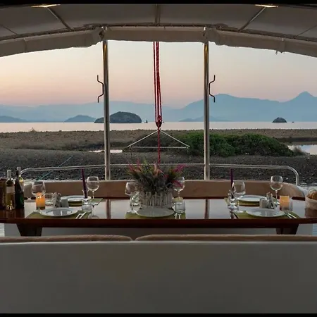 Botel Goecek Bays And Islands
